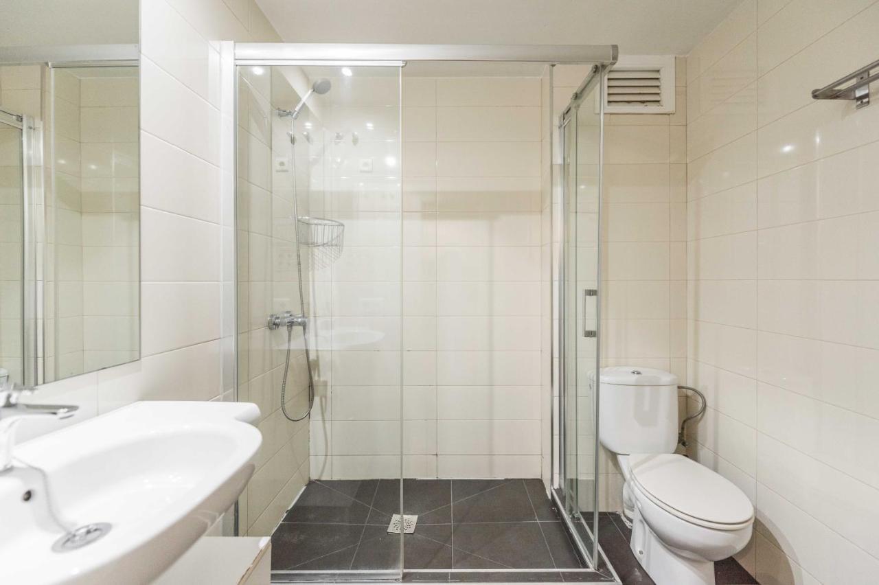 Apartmán Modern Gem In Heart Of Malaga, Near Sights Rems Exteriér fotografie