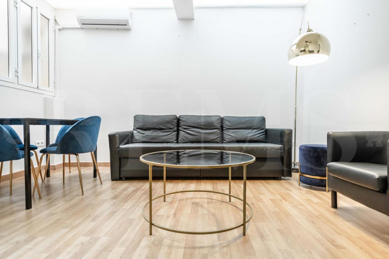 Apartmán Modern Gem In Heart Of Malaga, Near Sights Rems Exteriér fotografie